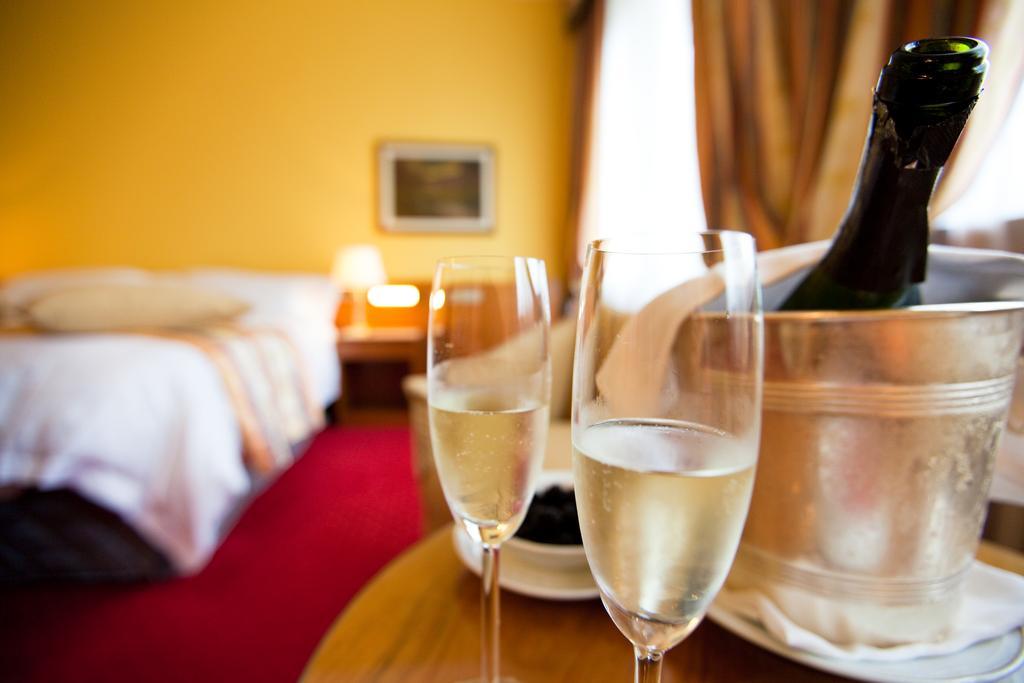 Grand Hotel Trieste & Victoria Абано Терме Екстериор снимка Prosecco DOC
