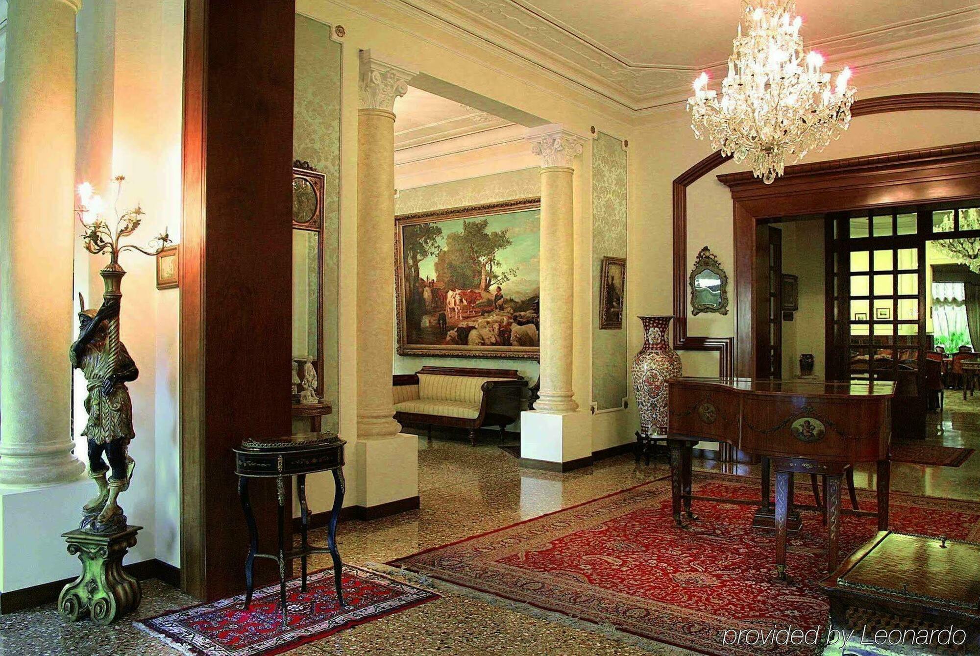 Grand Hotel Trieste & Victoria Абано Терме Интериор снимка Interior of the residence